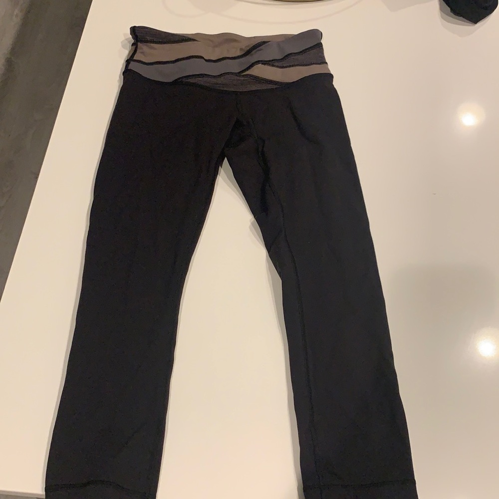 LULULEMON Capri leggings